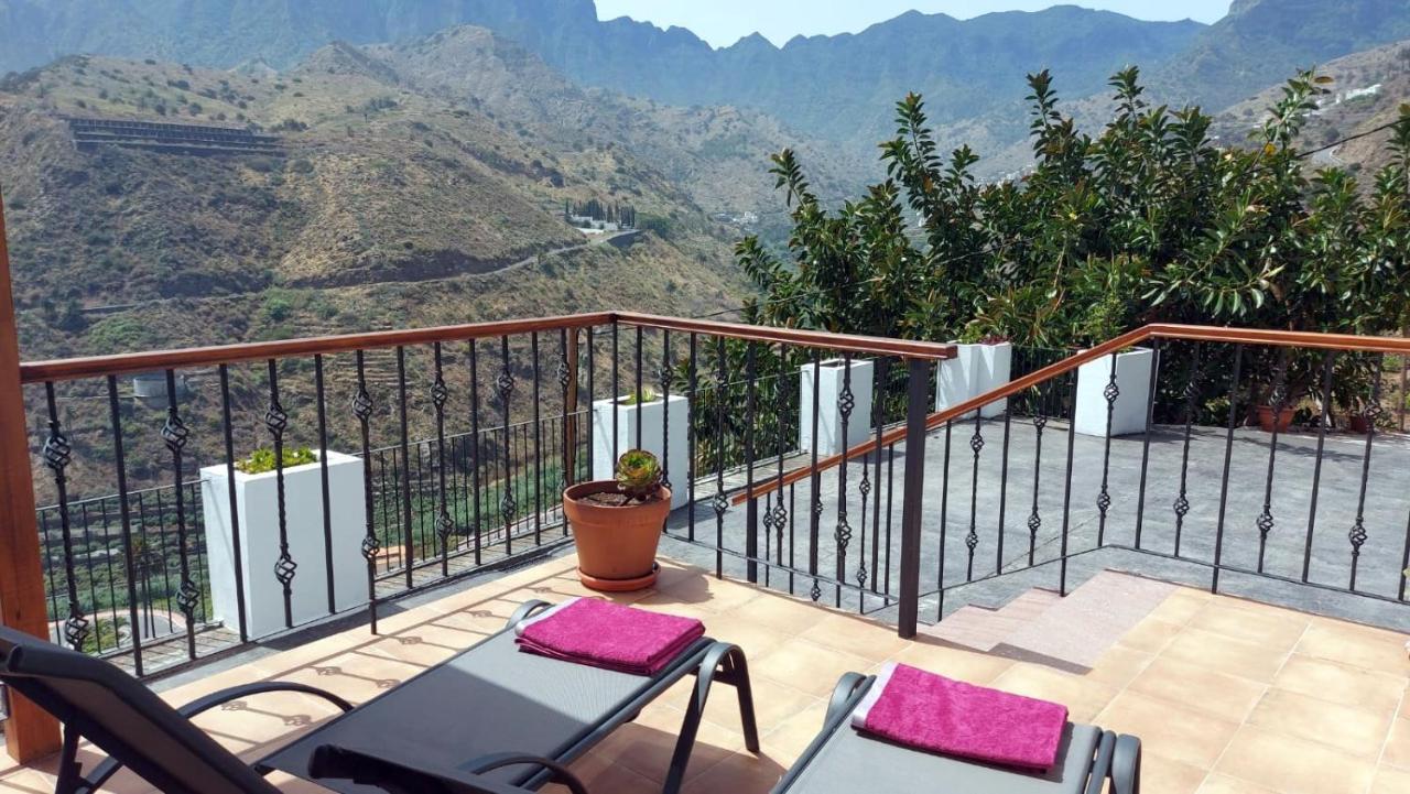 Casa La Sabina Roja 1 - Casa Con Impresionantes Vistas Sobre Hermigua Y El Mar Exterior foto