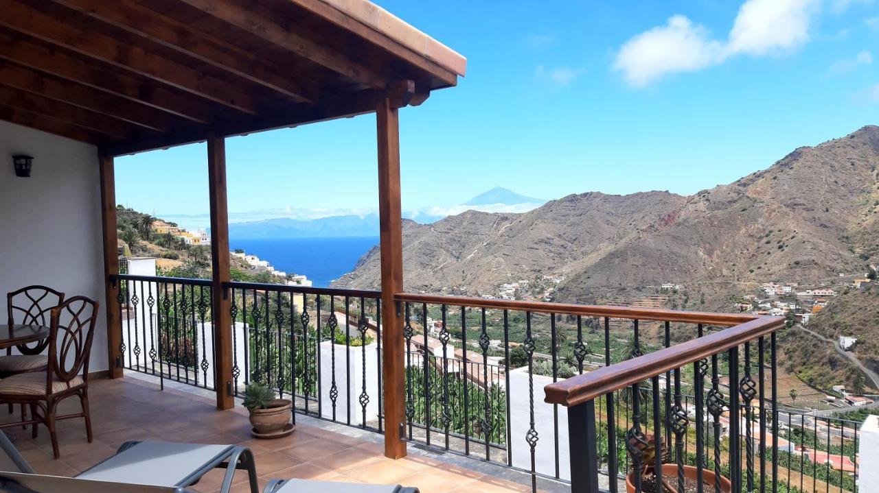 Casa La Sabina Roja 1 - Casa Con Impresionantes Vistas Sobre Hermigua Y El Mar Exterior foto
